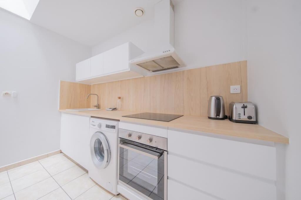 L'Ange Au Sourire Apartment Реймс Екстериор снимка