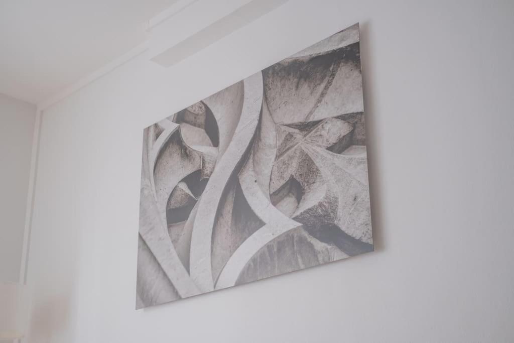 L'Ange Au Sourire Apartment Реймс Екстериор снимка