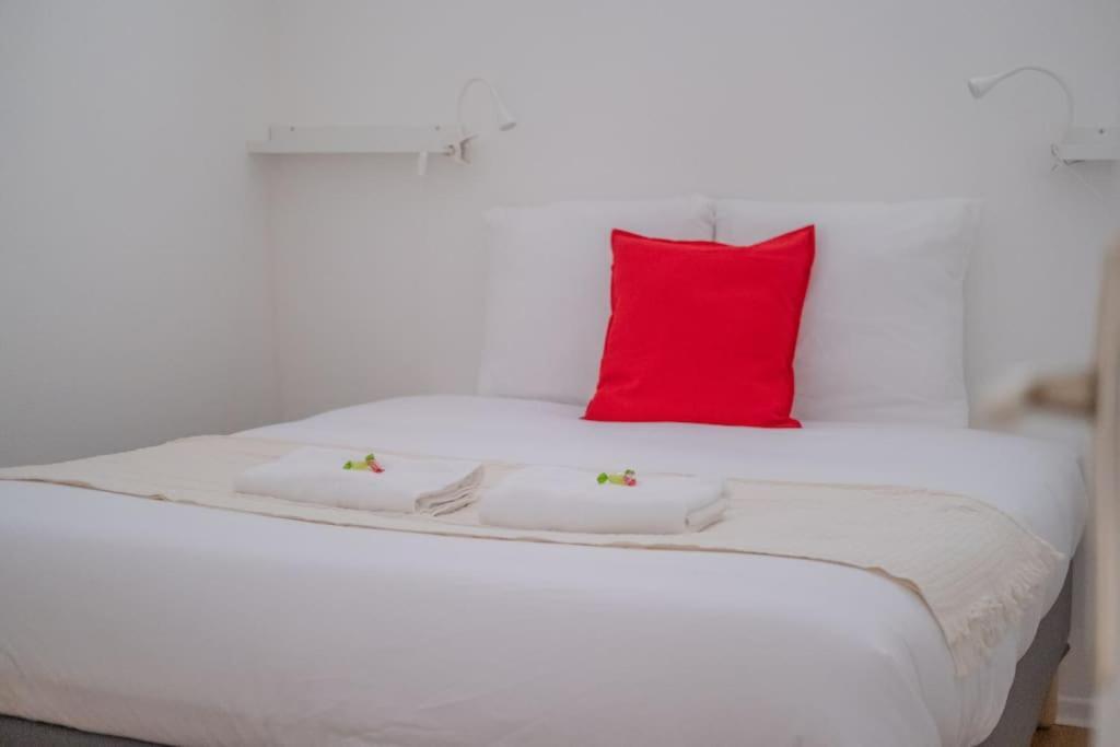 L'Ange Au Sourire Apartment Реймс Екстериор снимка