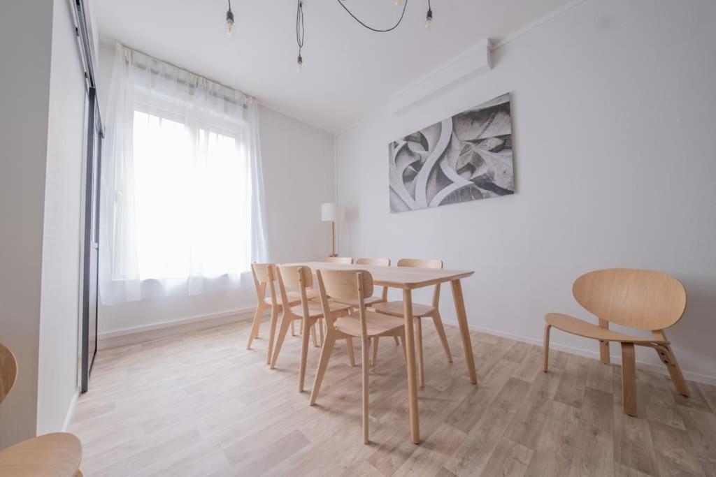 L'Ange Au Sourire Apartment Реймс Екстериор снимка